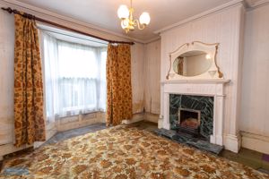 Sitting room- click for photo gallery